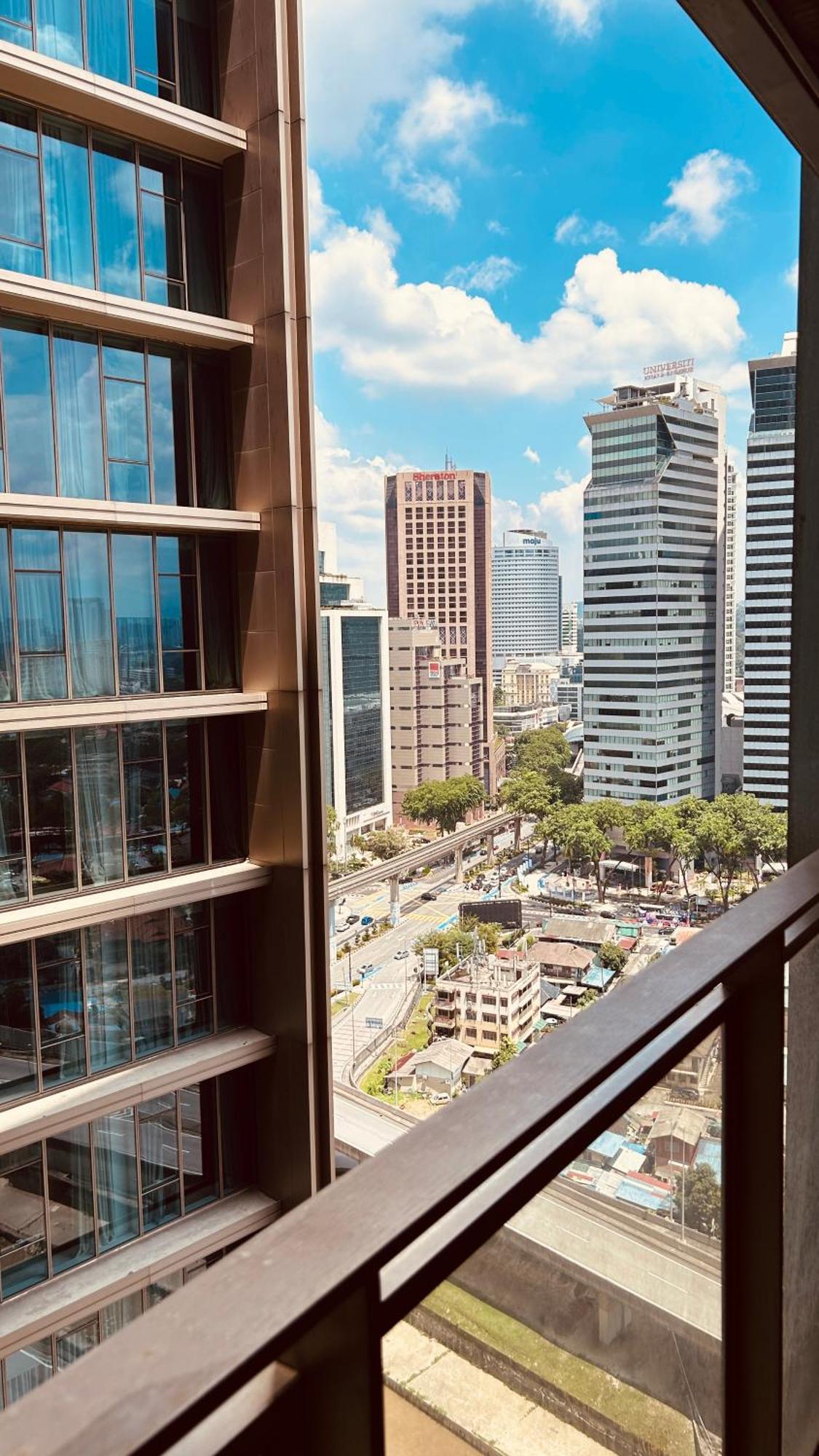 Summer Suites Klcc By Impexia Kuala Lumpur Dış mekan fotoğraf